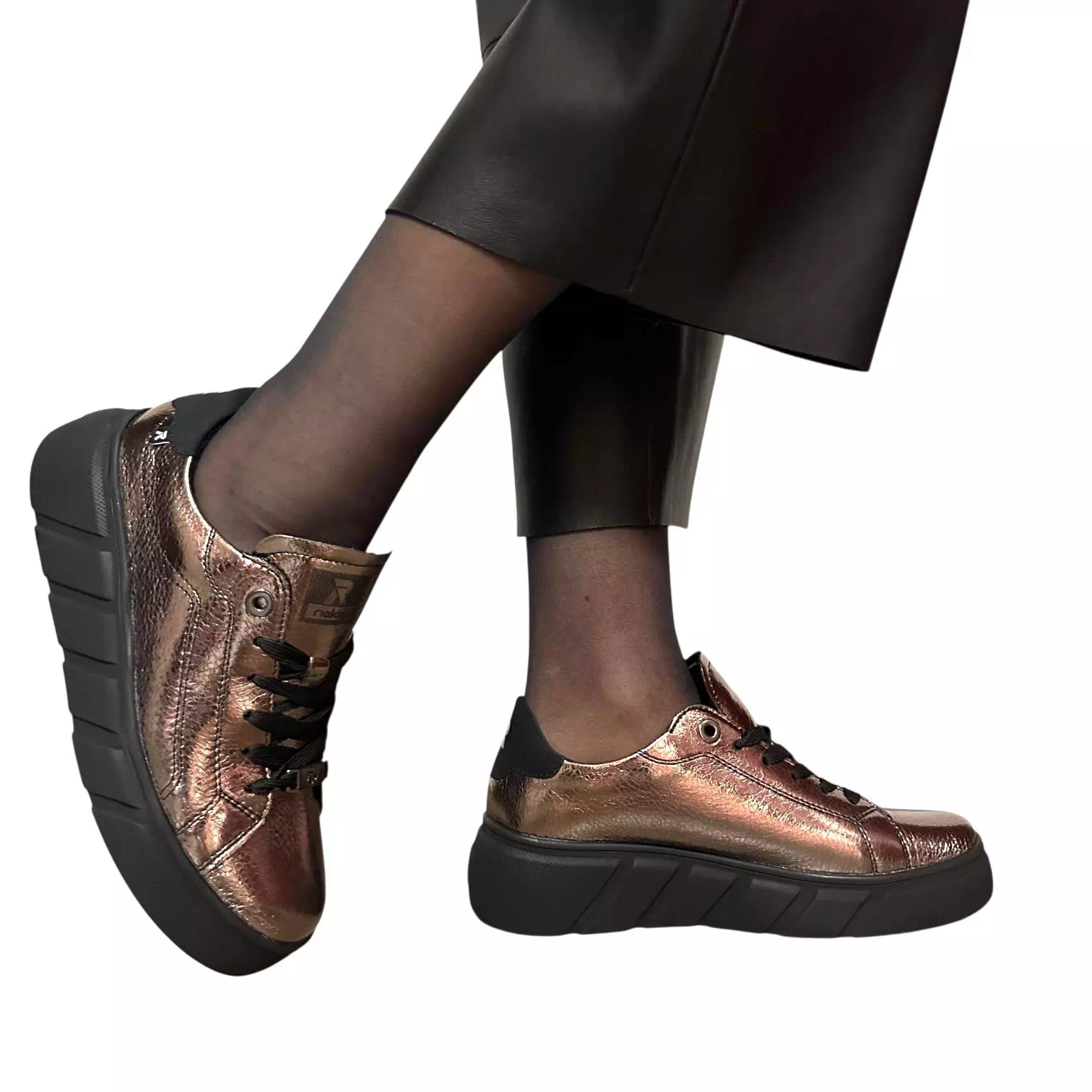 Pantofi Rieker platin cu siret