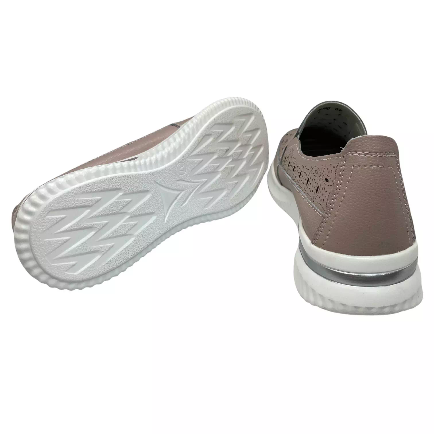 Pantofi sport roz cu perforatii