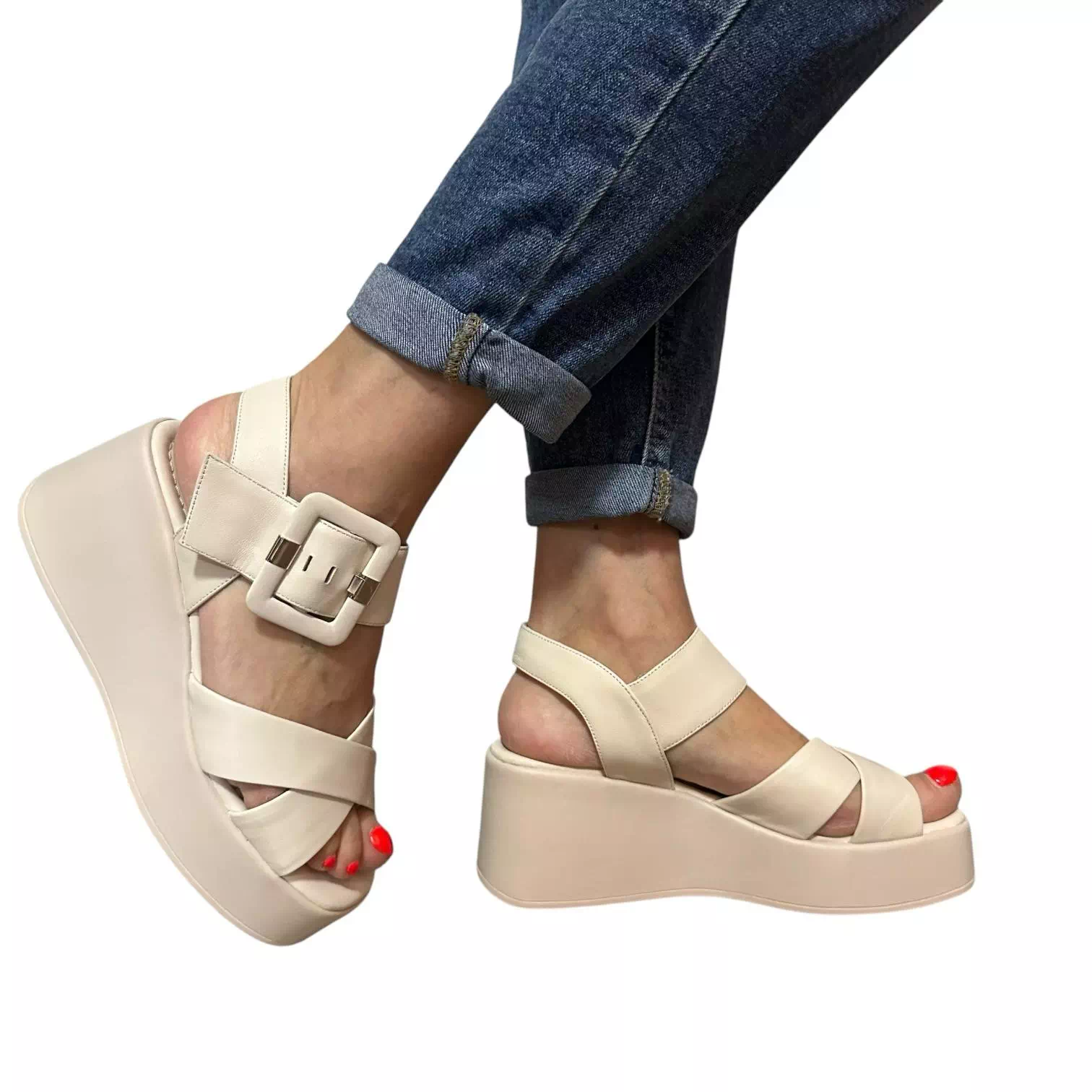 Sandale Fiore Fino crem cu platforma