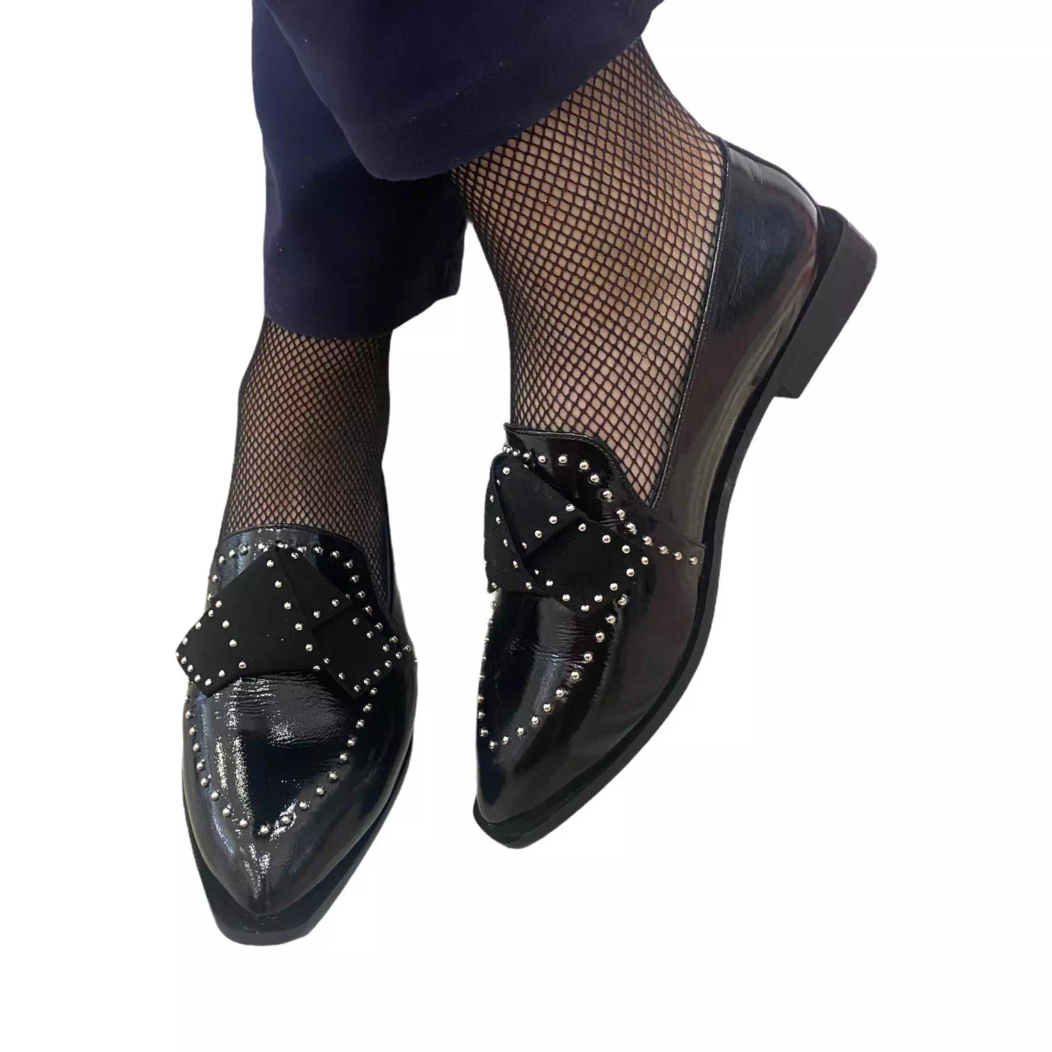 Pantofi negri cu accesoriu si detalii argintii