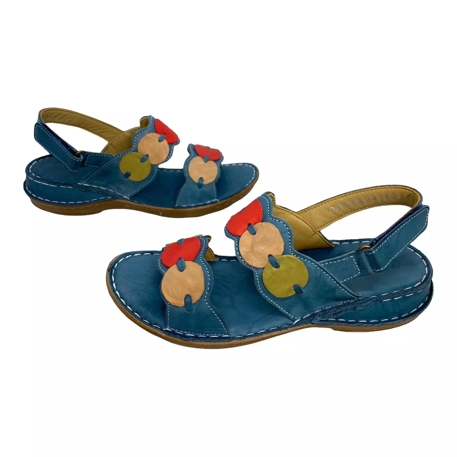 Sandale albastre cu accesorii colorate