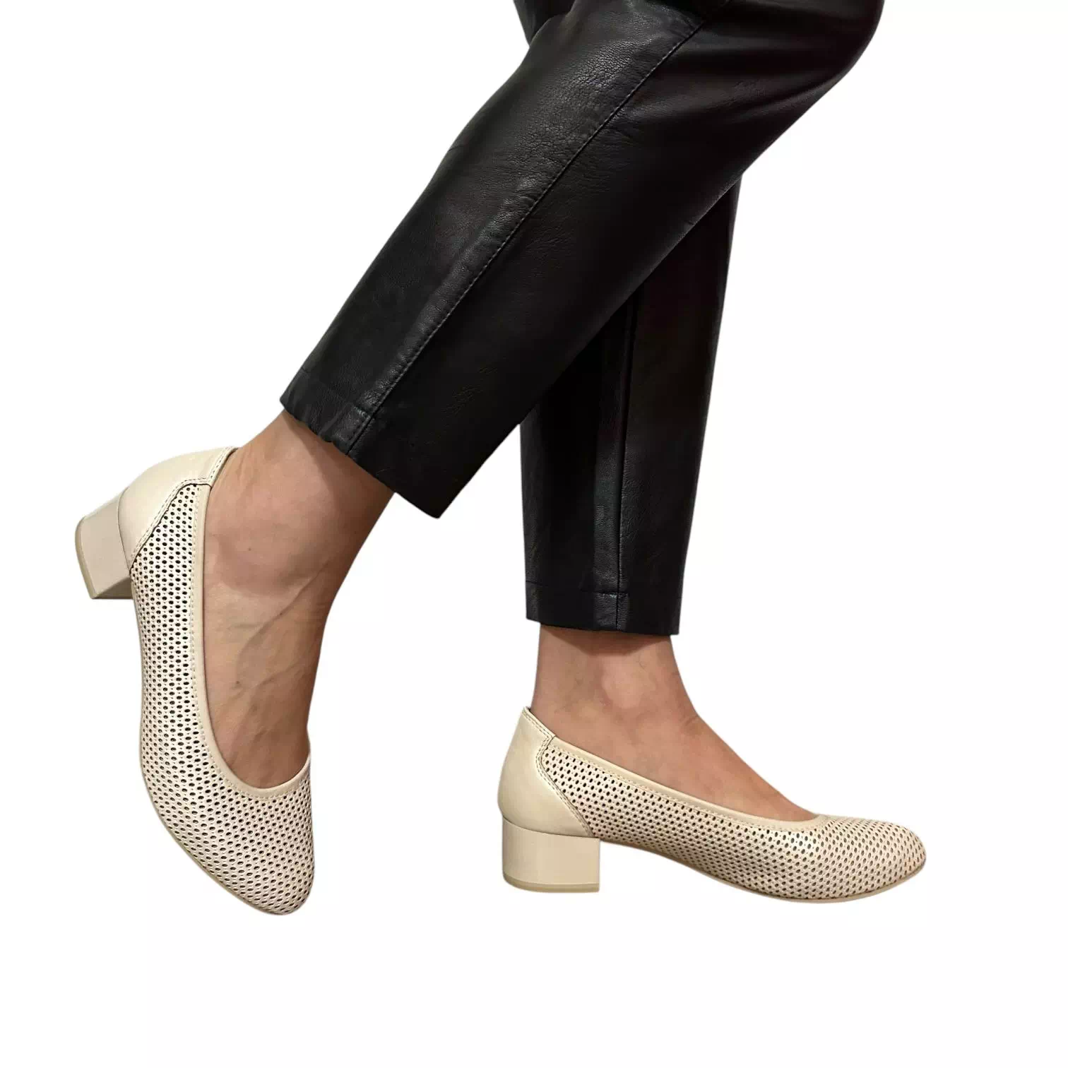 Pantofi Caprice crem