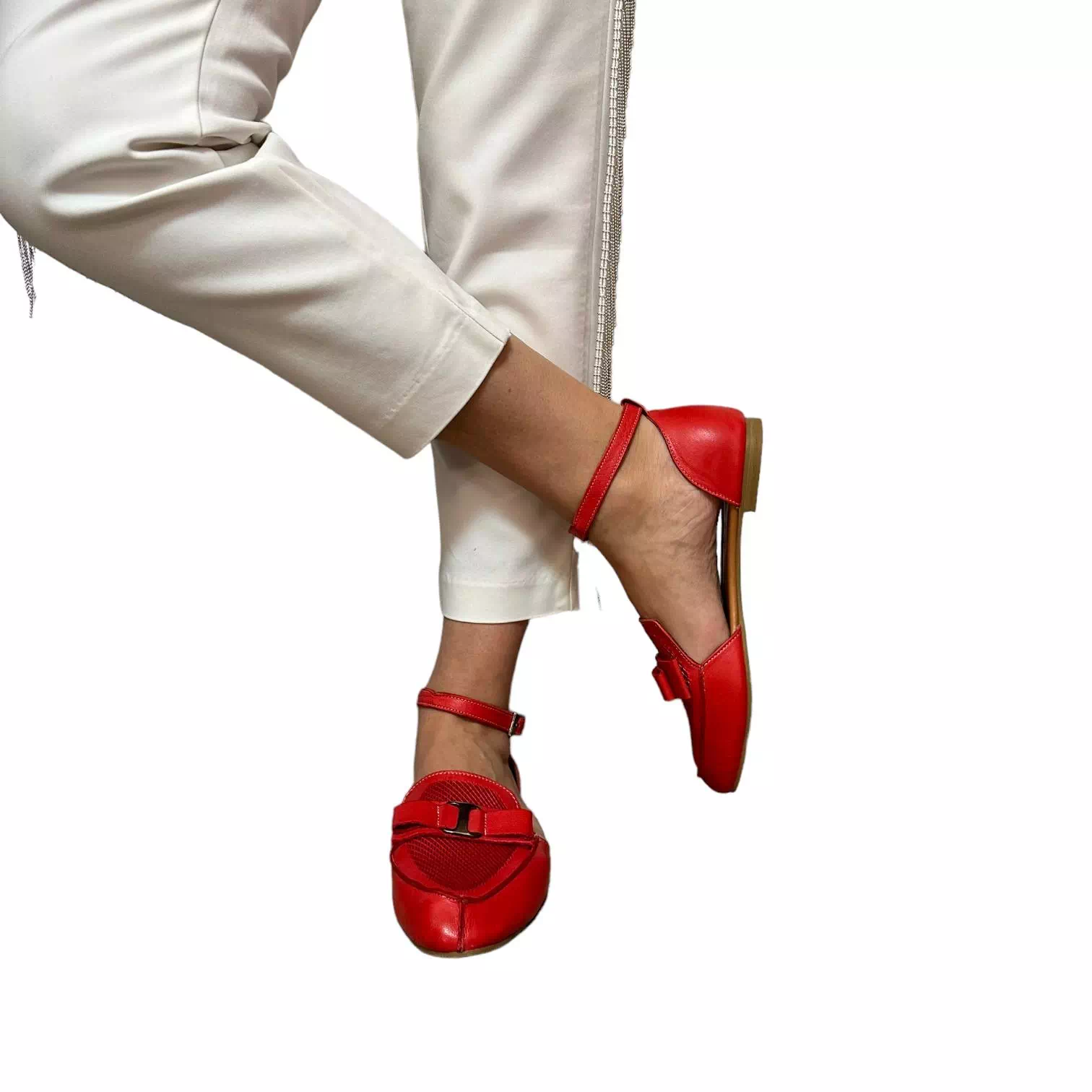 Sandale rosii cu detaliu tip fundita