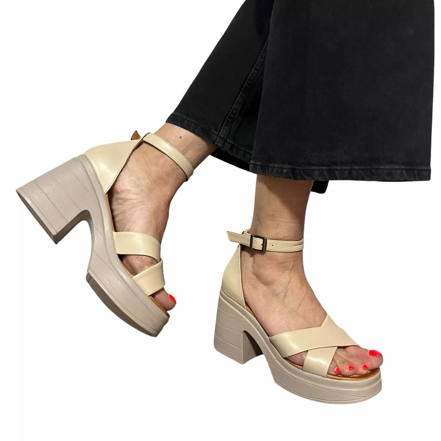 Sandale Dogati bej cu platforma