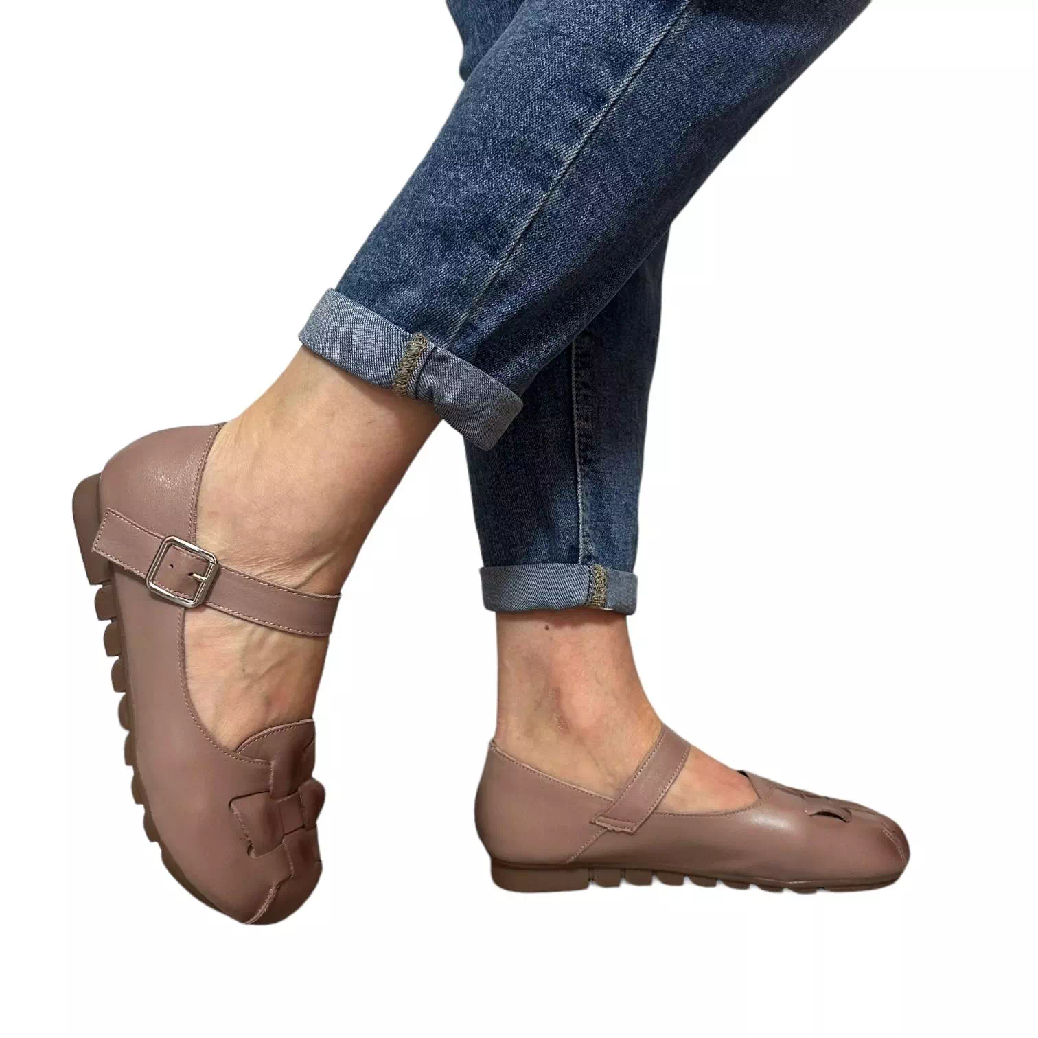 Pantofi maro cu bareta