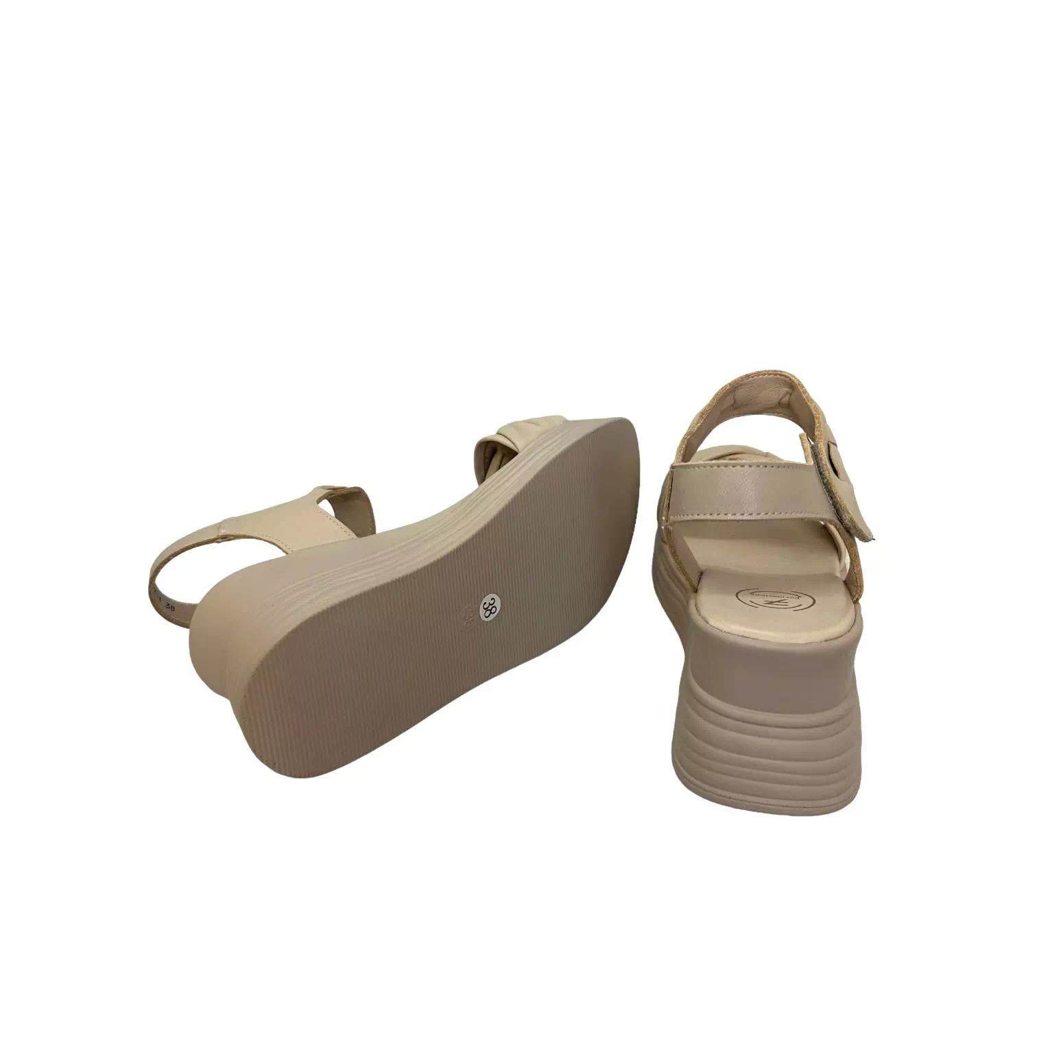Sandale crem cu platforma