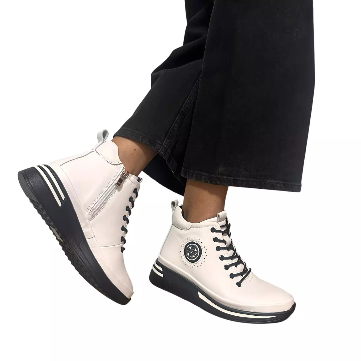 Ghete Filippo albe cu detalii negre