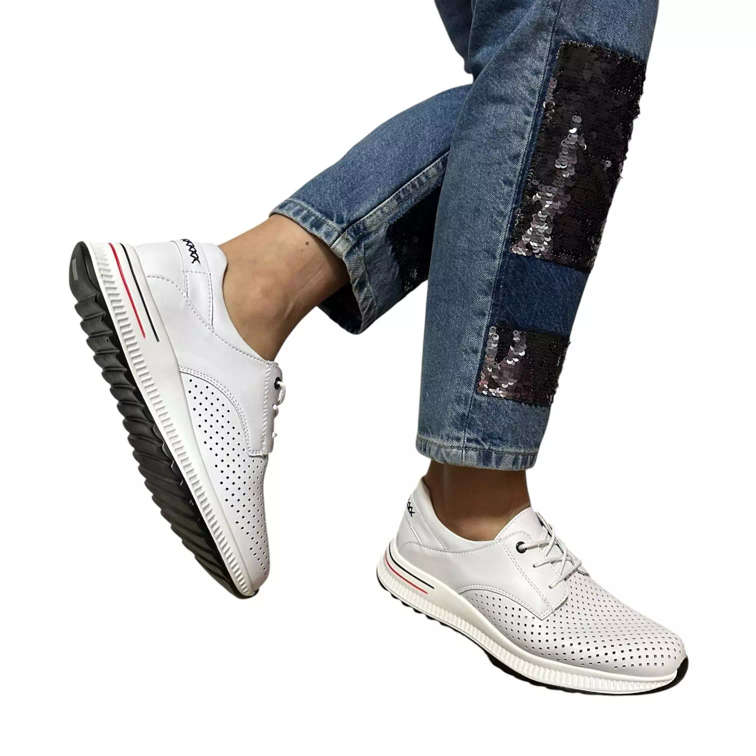 Pantofi Filippo albi cu detaliu pe talpa