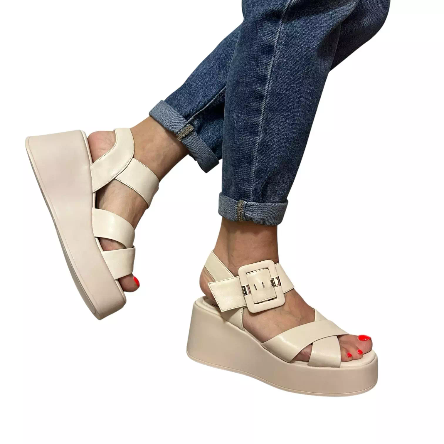 Sandale Fiore Fino crem cu platforma