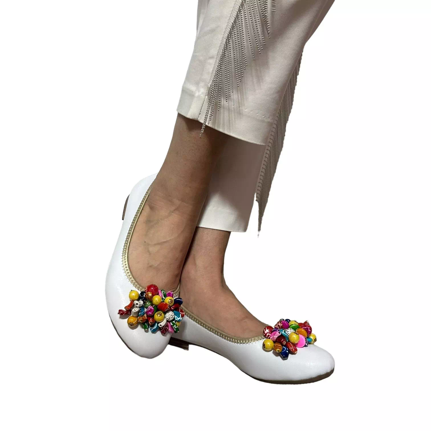 Balerini albi cu margele