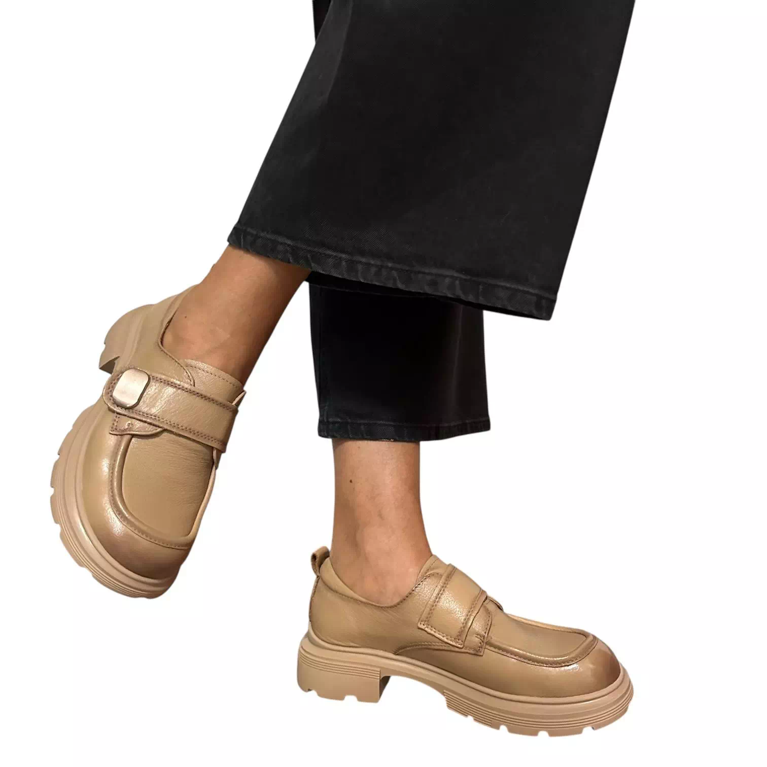 Pantofi apricot