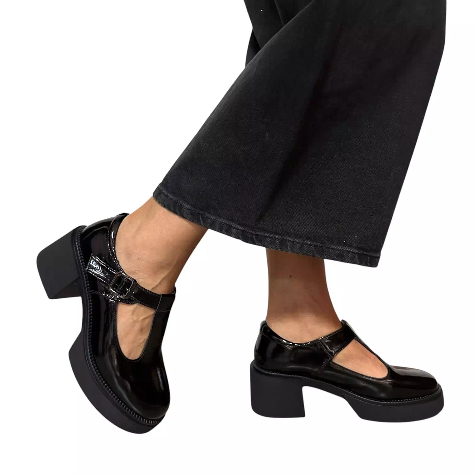 Pantofi Karisma negri cu talpa groasa