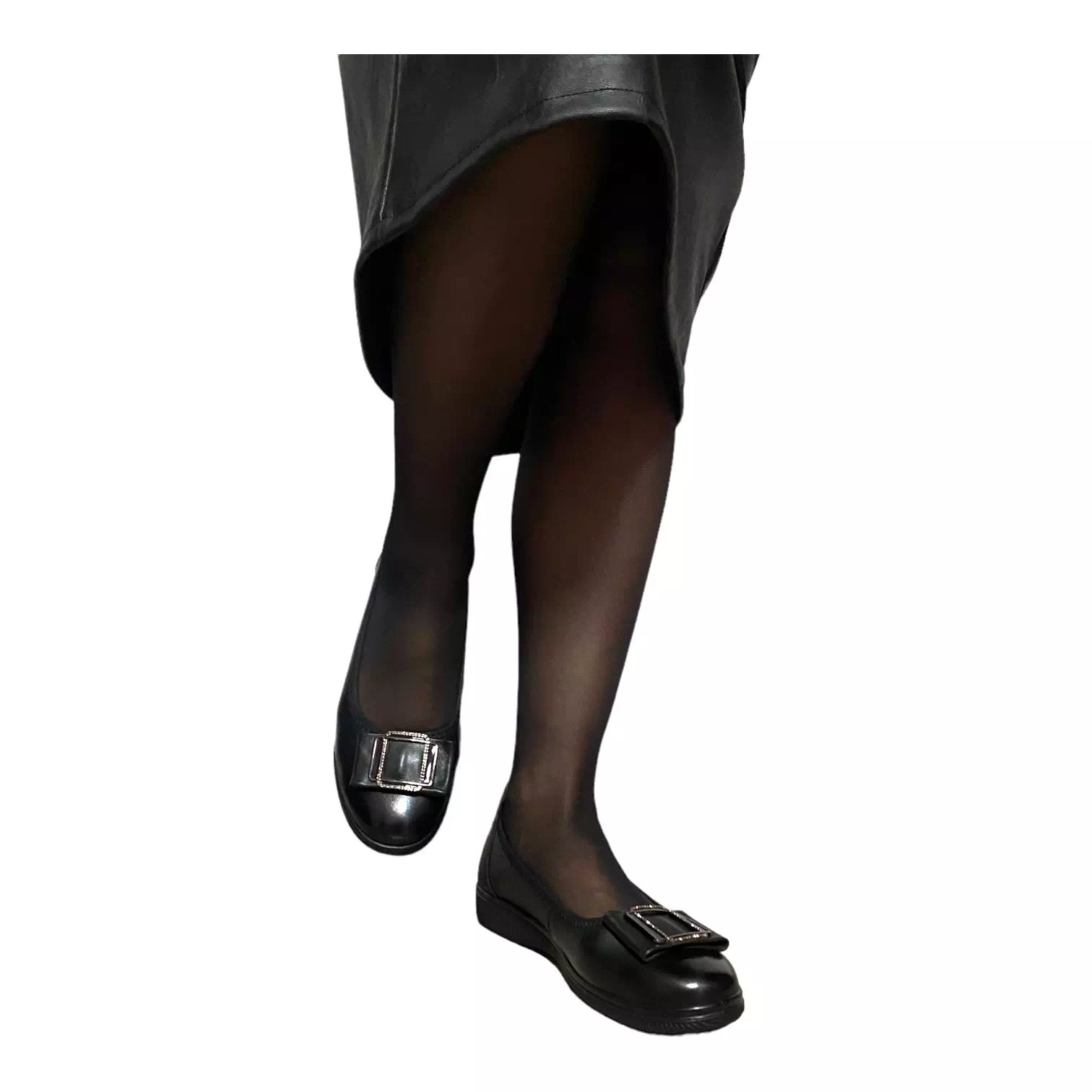 Pantofi negri cu accesoriu cu detalii si talpa confort