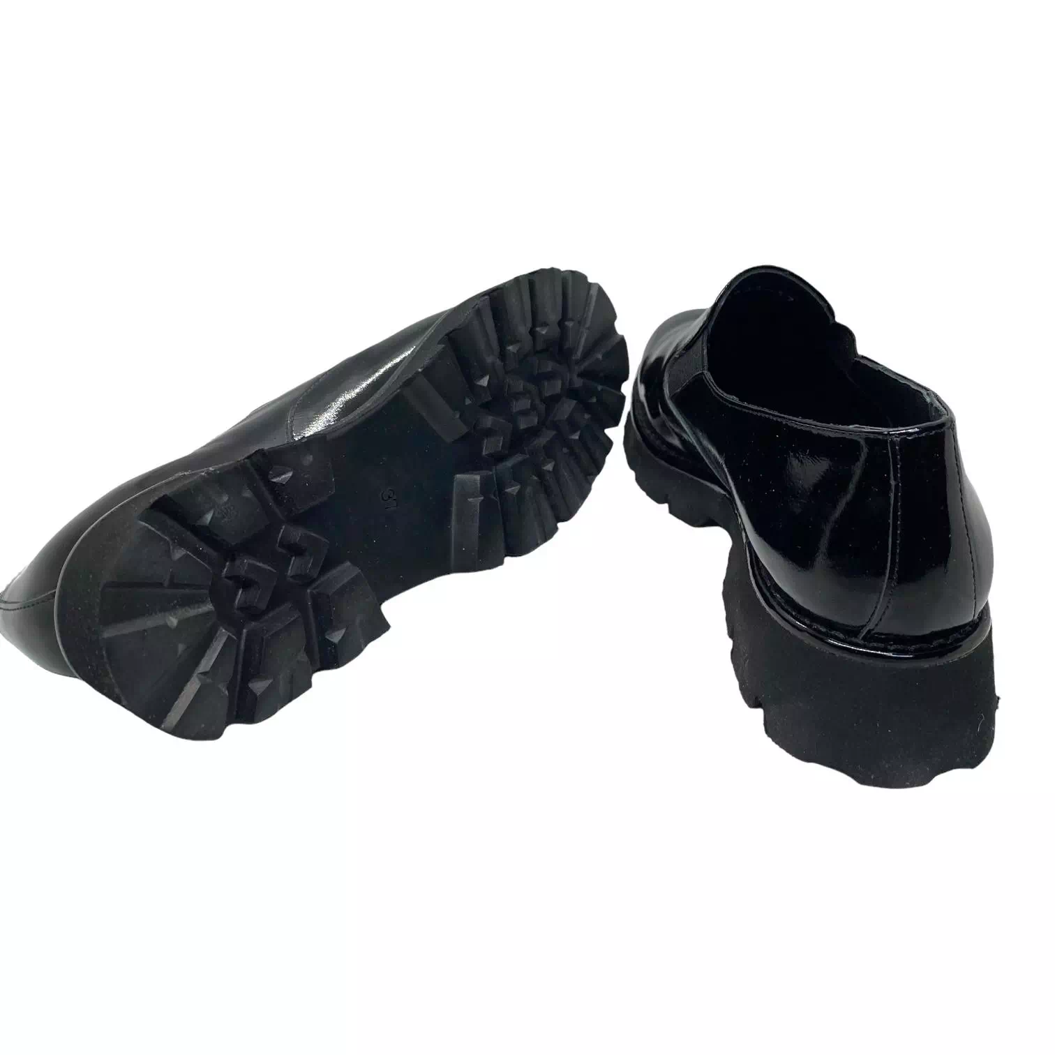 Pantofi negri din lac cu elastic