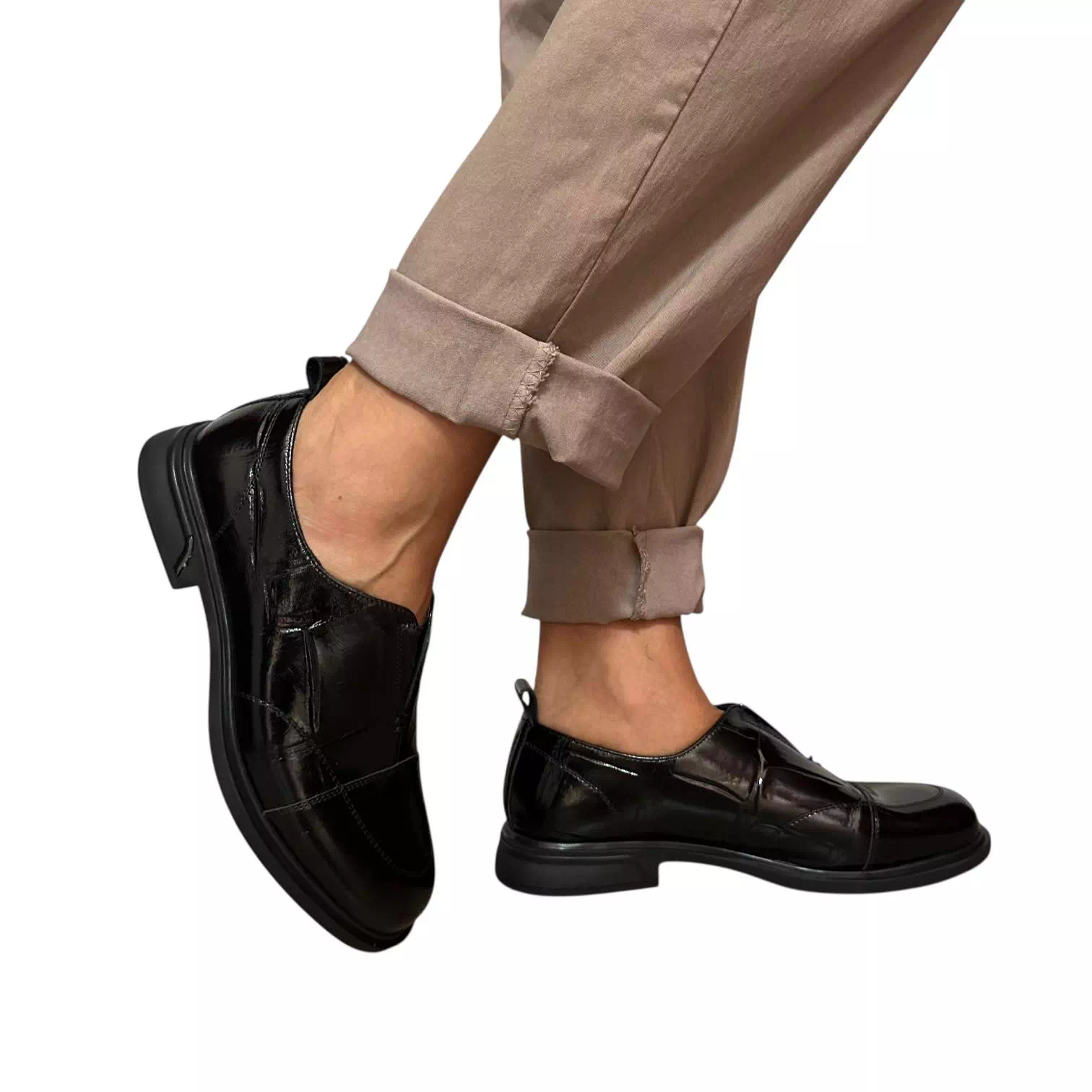 Pantofi Karisma negri cu model