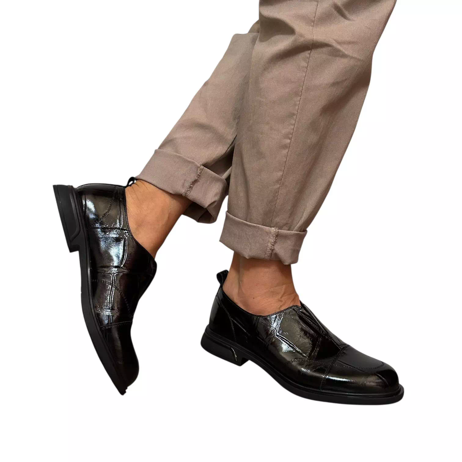 Pantofi Karisma negri cu model