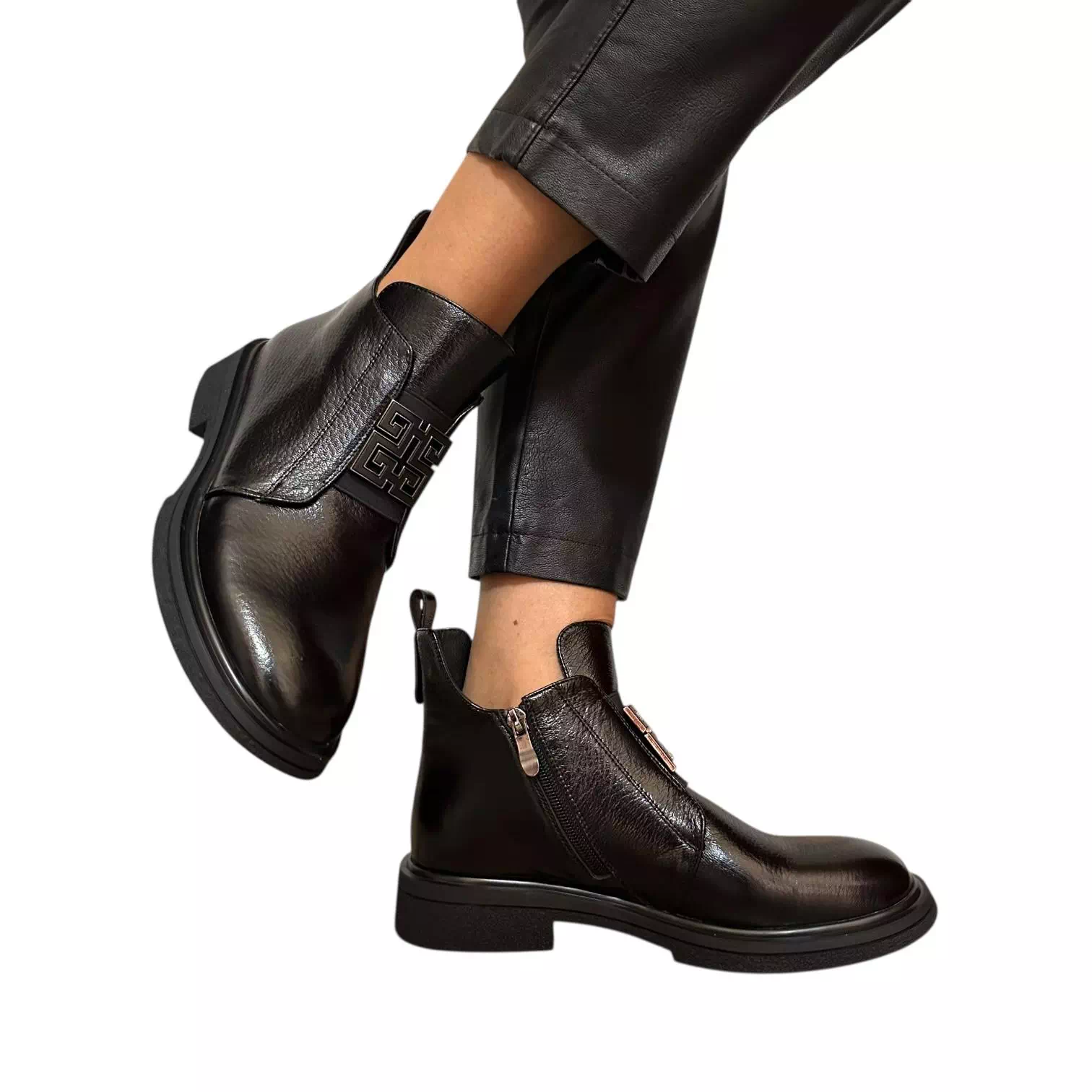 Ghete Fiore Fino negre cu accesoriu