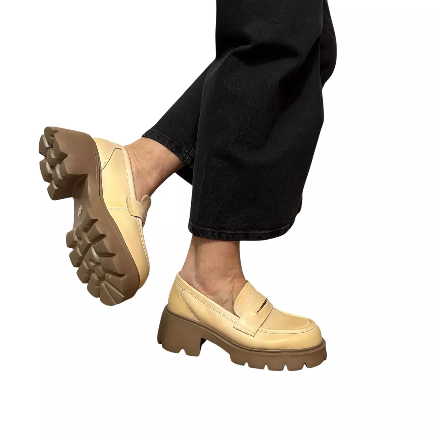 Pantofi galbeni