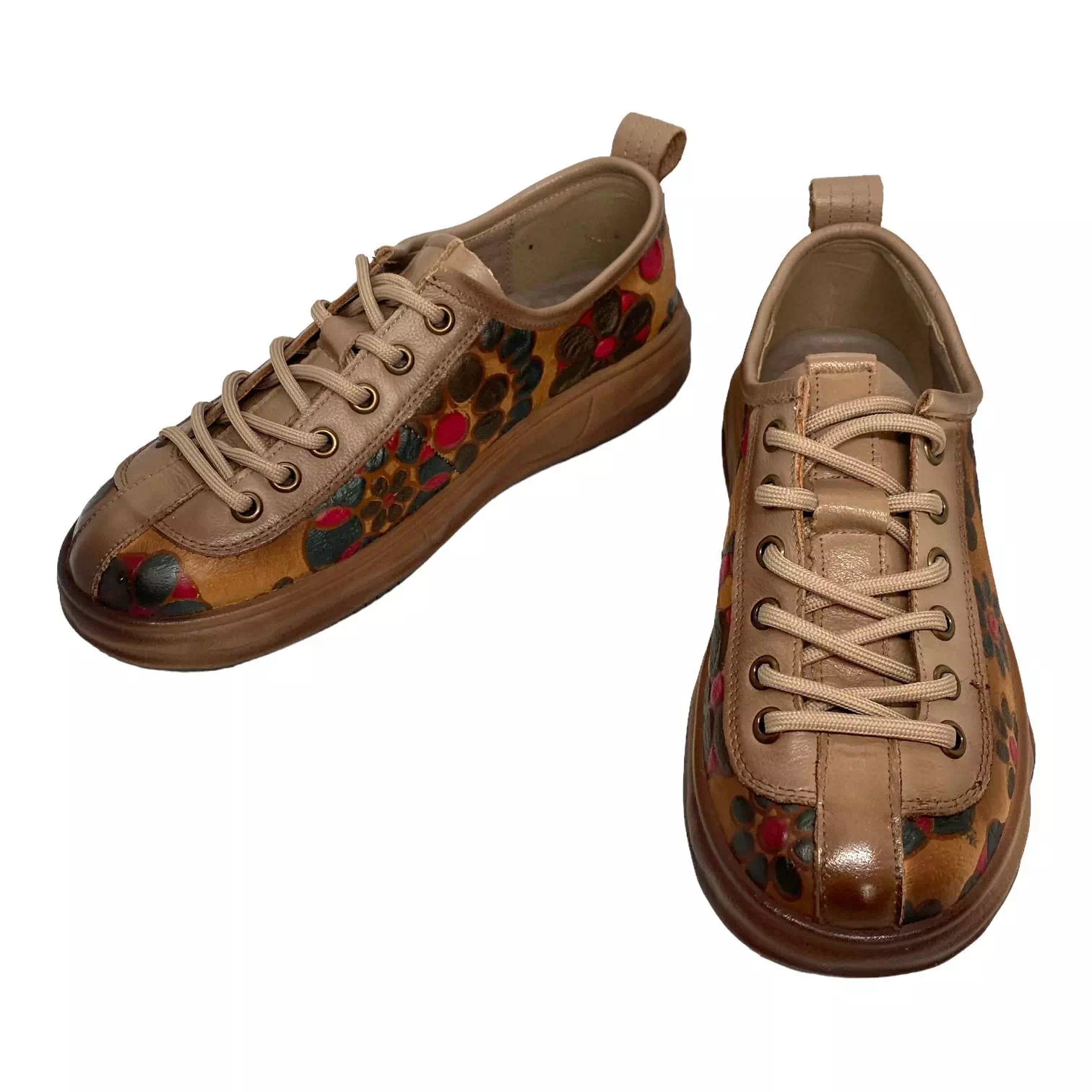 Pantofi maro cu detalii florale multicolore