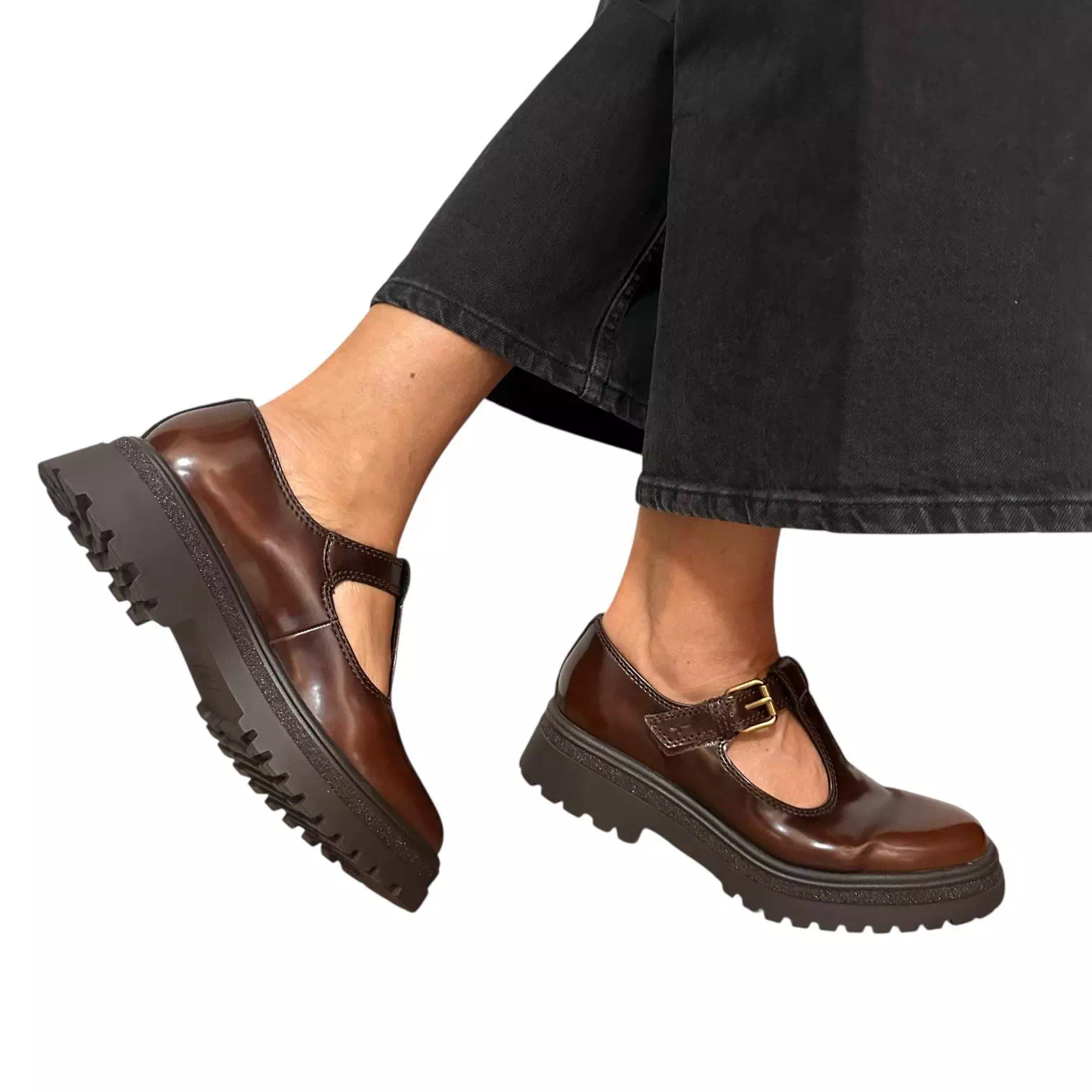 Pantofi Tamaris maro