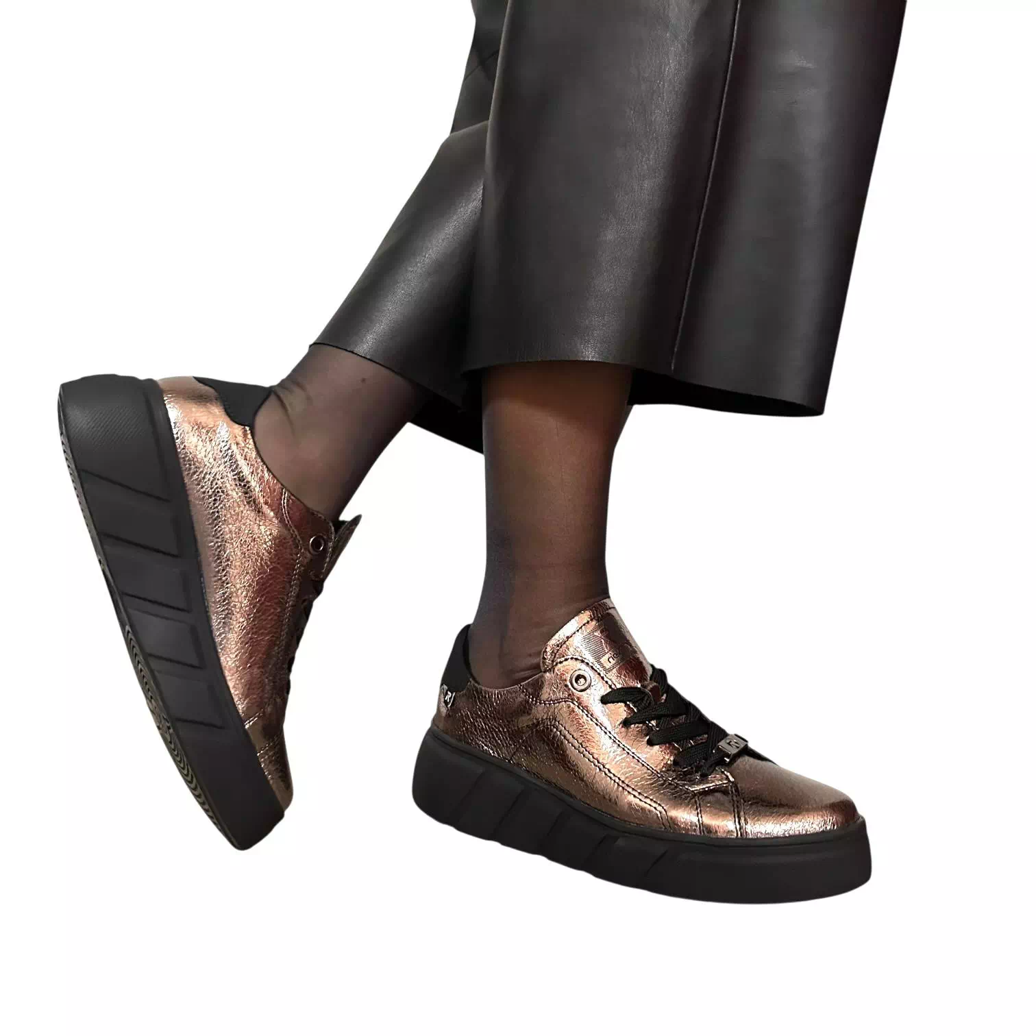 Pantofi Rieker platin cu siret