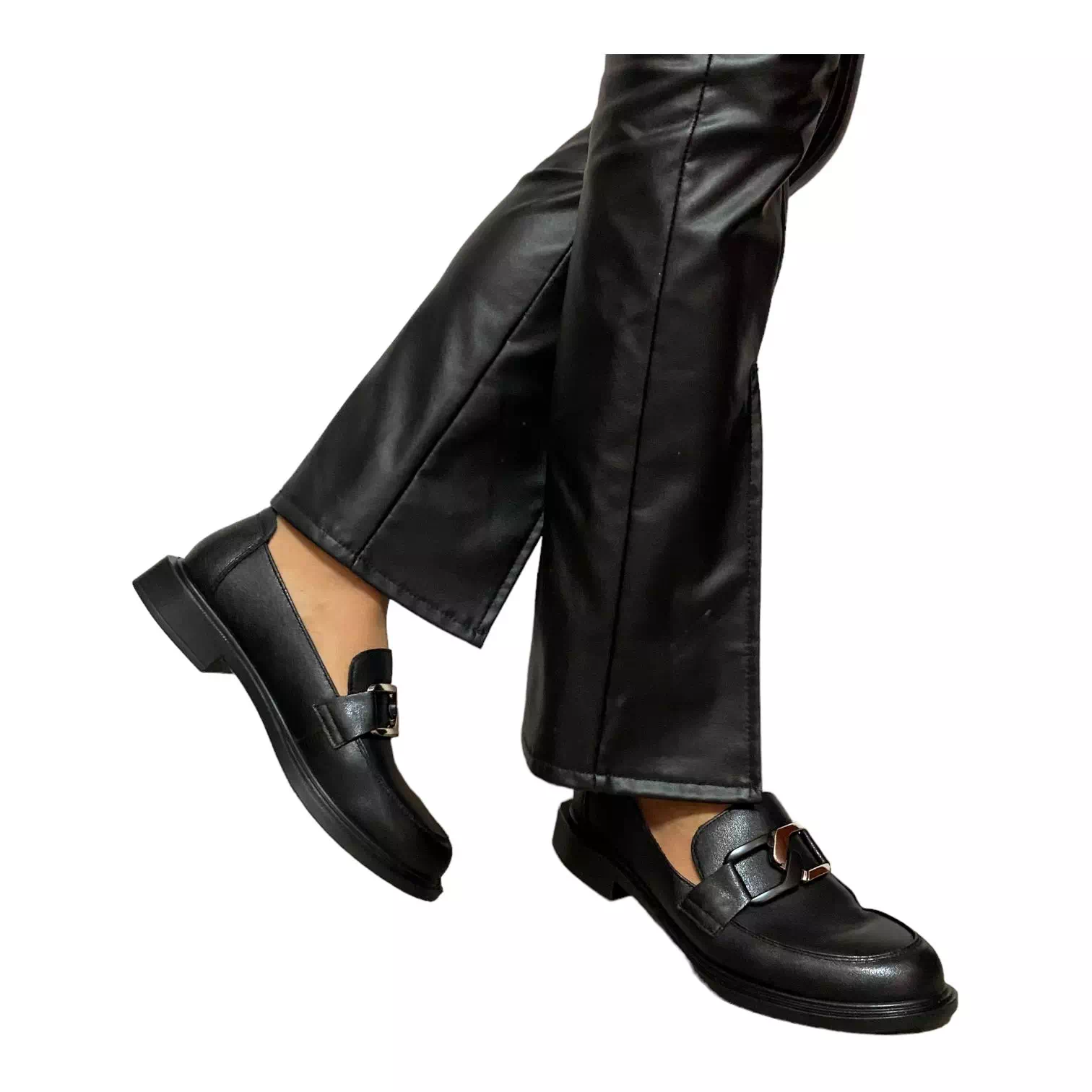 Pantofi negri cu accesoriu in doua culori